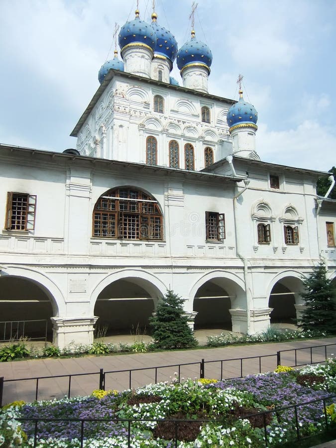 https://mdw-travel-data-us-east-1.s3.amazonaws.com/img/country/Russia/Cathedral-of-the-Nativity/img_01.jpg