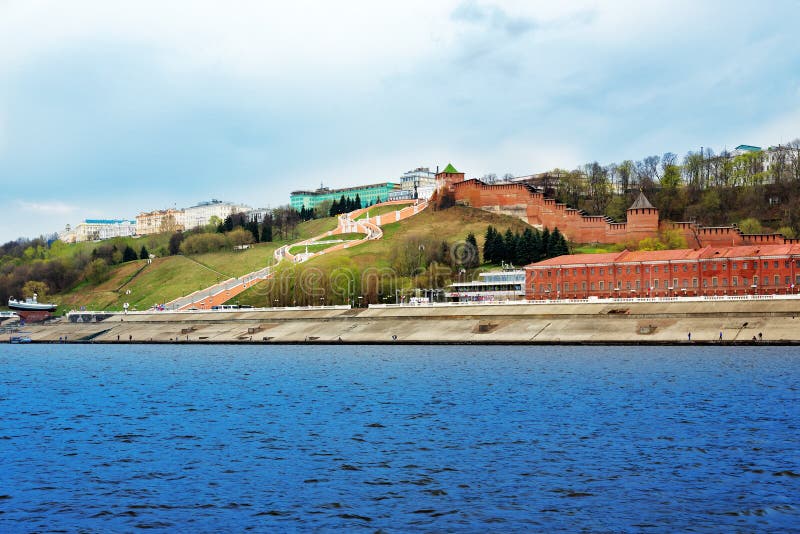 https://mdw-travel-data-us-east-1.s3.amazonaws.com/img/country/Russia/Chkalov-Staircase/img_01.jpg