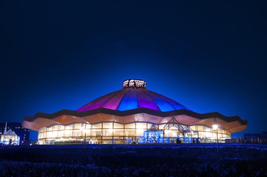 https://mdw-travel-data-us-east-1.s3.amazonaws.com/img/country/Russia/Circus-on-the-Volga/img_03.jpg