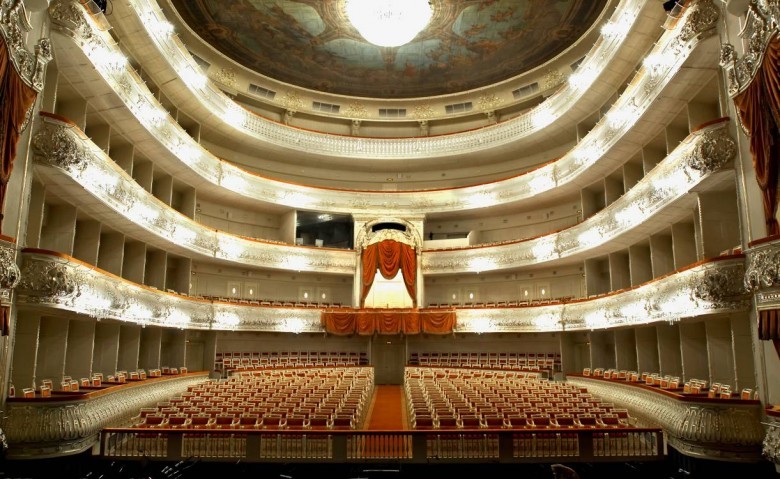 https://mdw-travel-data-us-east-1.s3.amazonaws.com/img/country/Russia/Classica-Theatre/img_01.jpg