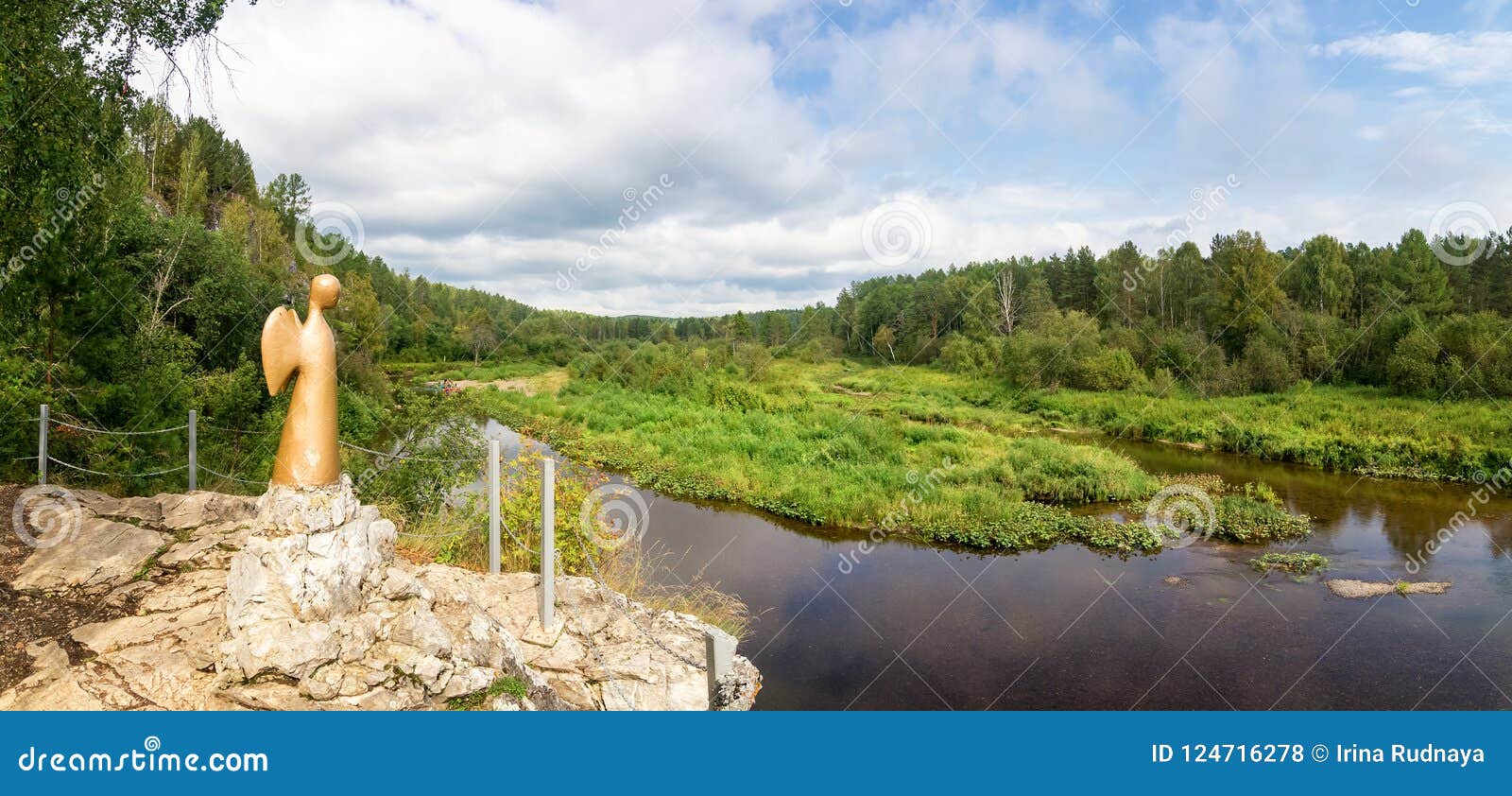 https://mdw-travel-data-us-east-1.s3.amazonaws.com/img/country/Russia/Deer-Streams-Nature-Reserve/img_04.jpg