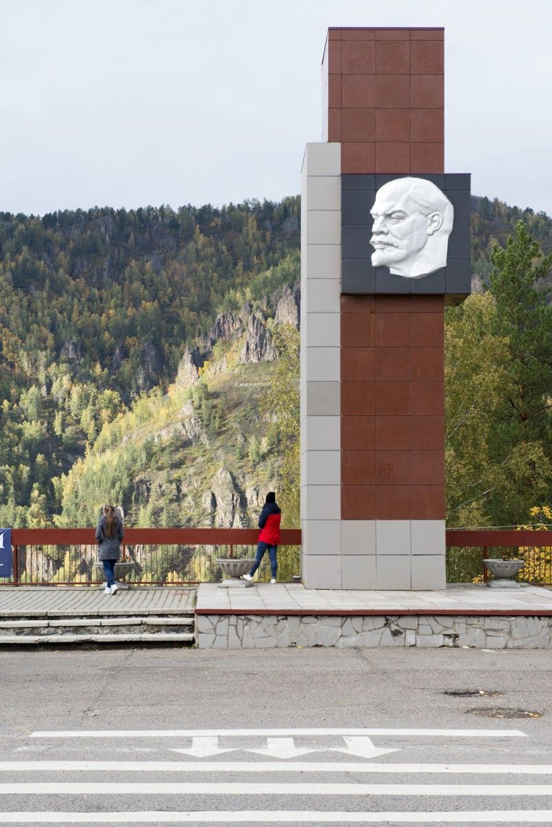 https://mdw-travel-data-us-east-1.s3.amazonaws.com/img/country/Russia/Divnogorsk-Hydroelectric-Station/img_03.jpg