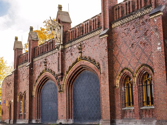 https://mdw-travel-data-us-east-1.s3.amazonaws.com/img/country/Russia/Friedland-Gate-Museum/img_01.jpg