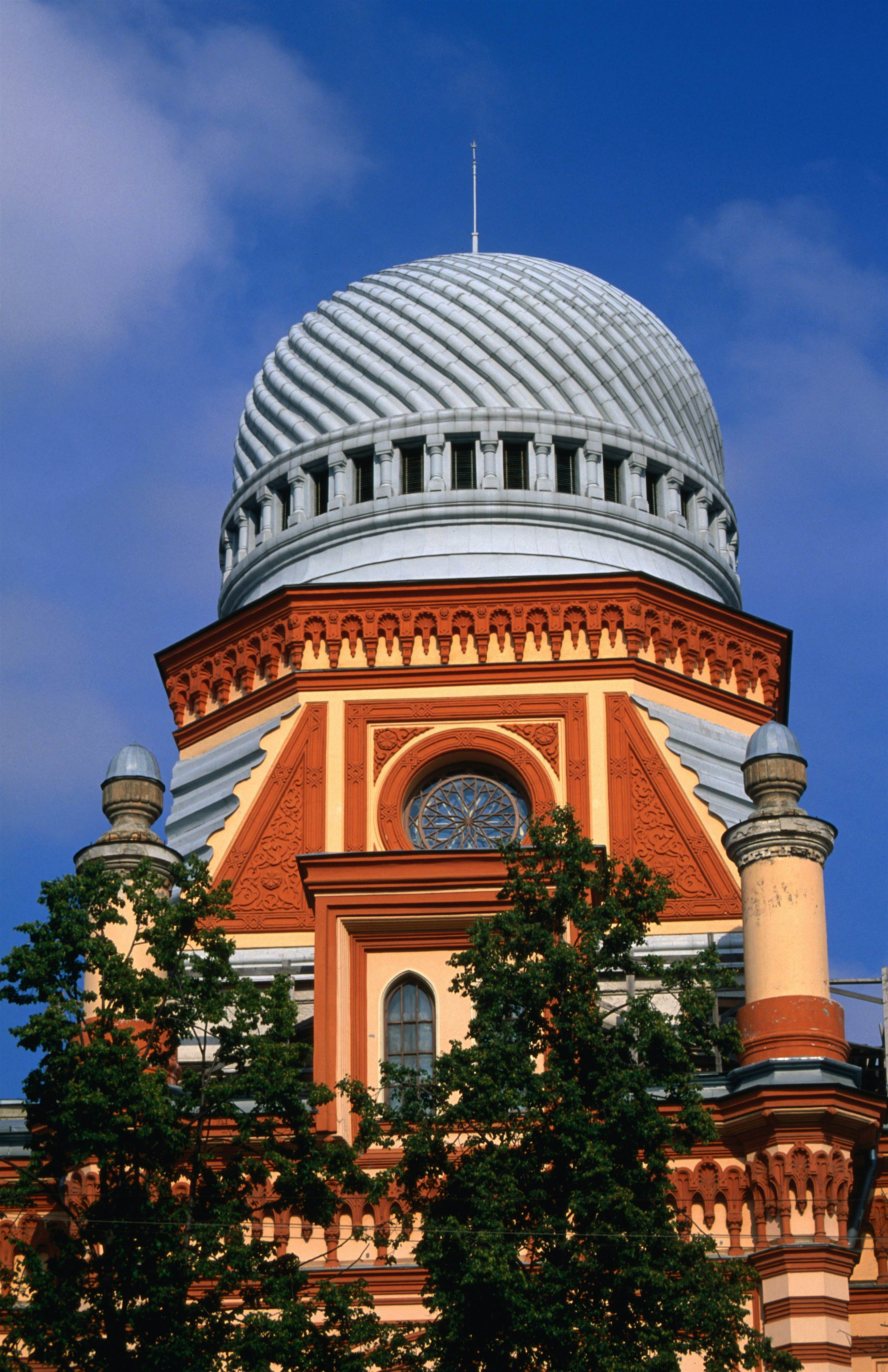 https://mdw-travel-data-us-east-1.s3.amazonaws.com/img/country/Russia/Grand-Choral-Synagogue/img_01.jpg