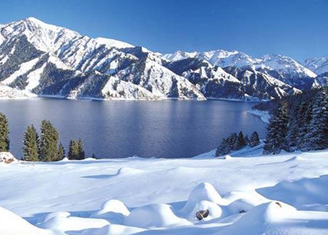 https://mdw-travel-data-us-east-1.s3.amazonaws.com/img/country/Russia/Heavenly-Mountains-Natural-Park/img_02.jpg
