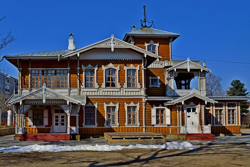 https://mdw-travel-data-us-east-1.s3.amazonaws.com/img/country/Russia/Irkutsk-Aviation-Museum/img_03.jpg