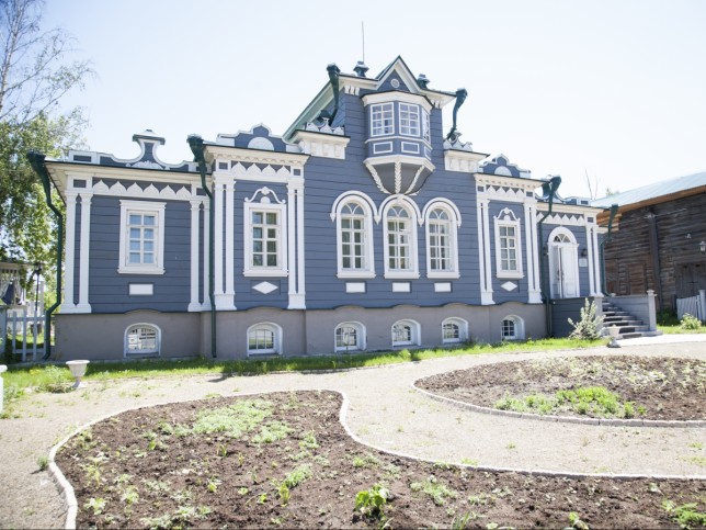 https://mdw-travel-data-us-east-1.s3.amazonaws.com/img/country/Russia/Irkutsk-Regional-Memorial-Decembrists-Museum/img_00.jpg