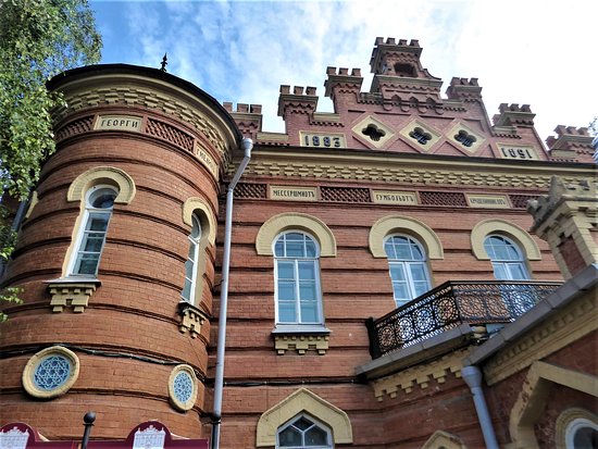 https://mdw-travel-data-us-east-1.s3.amazonaws.com/img/country/Russia/Irkutsk-Regional-Museum-of-Local-Lore/img_03.jpg