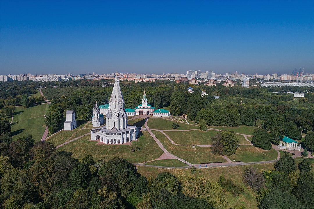 https://mdw-travel-data-us-east-1.s3.amazonaws.com/img/country/Russia/Kolomenskoye-Park/img_03.jpg