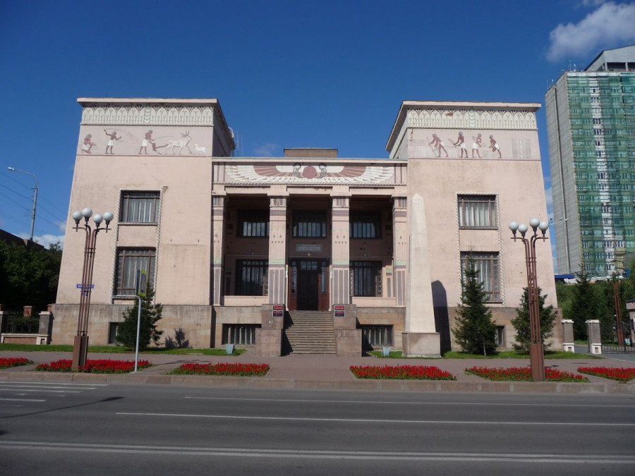 https://mdw-travel-data-us-east-1.s3.amazonaws.com/img/country/Russia/Krasnoyarsk-Archaeology-and-Ethnography-Museum/img_03.jpg