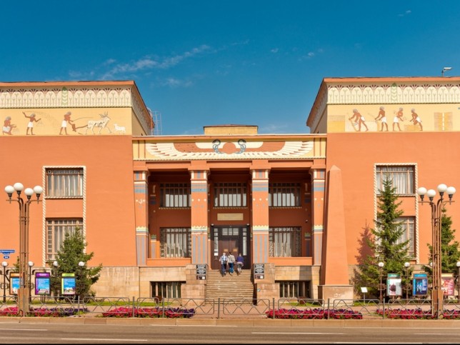https://mdw-travel-data-us-east-1.s3.amazonaws.com/img/country/Russia/Krasnoyarsk-Regional-Museum/img_05.jpg
