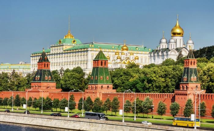 https://mdw-travel-data-us-east-1.s3.amazonaws.com/img/country/Russia/Kremlin-and-Kremlin-Museums/img_02.jpg