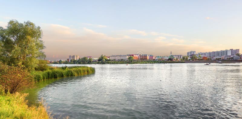 https://mdw-travel-data-us-east-1.s3.amazonaws.com/img/country/Russia/Lake-Kaban/img_00.jpg