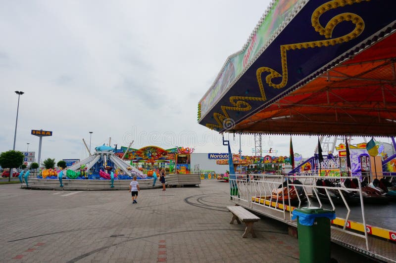 https://mdw-travel-data-us-east-1.s3.amazonaws.com/img/country/Russia/Luna-Park/img_02.jpg