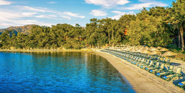https://mdw-travel-data-us-east-1.s3.amazonaws.com/img/country/Russia/Marmaris-Ski-Resort/img_05.jpg
