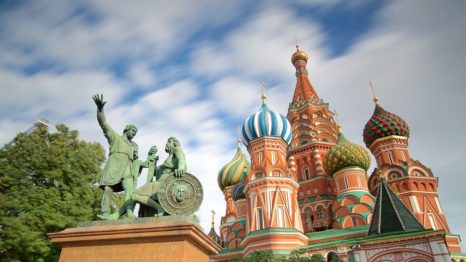 https://mdw-travel-data-us-east-1.s3.amazonaws.com/img/country/Russia/Minin-and-Pozharsky-Square/img_00.jpg