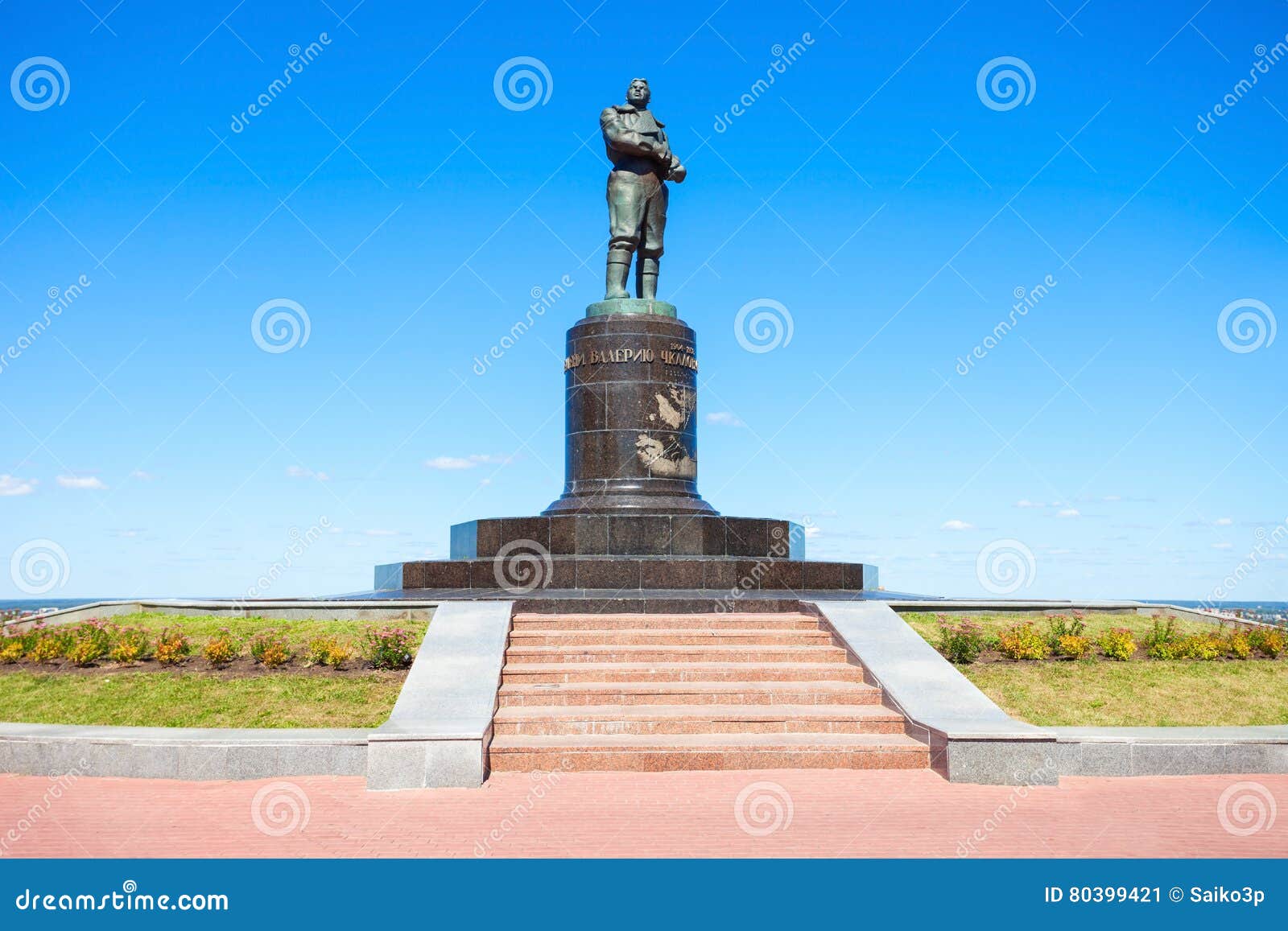 https://mdw-travel-data-us-east-1.s3.amazonaws.com/img/country/Russia/Monument-to-Valery-Chkalov/img_01.jpg
