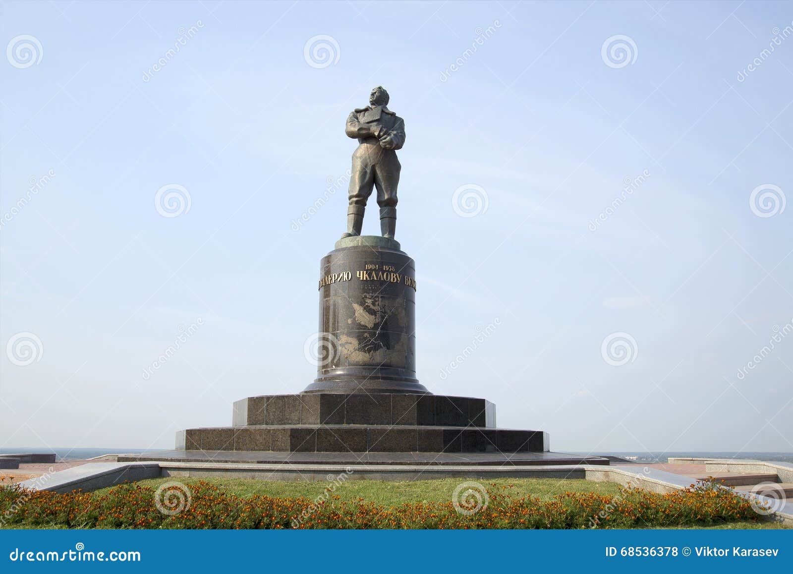 https://mdw-travel-data-us-east-1.s3.amazonaws.com/img/country/Russia/Monument-to-Valery-Chkalov/img_03.jpg