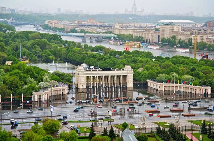 https://mdw-travel-data-us-east-1.s3.amazonaws.com/img/country/Russia/Moskovskaya-Gorka-Park/img_03.jpg