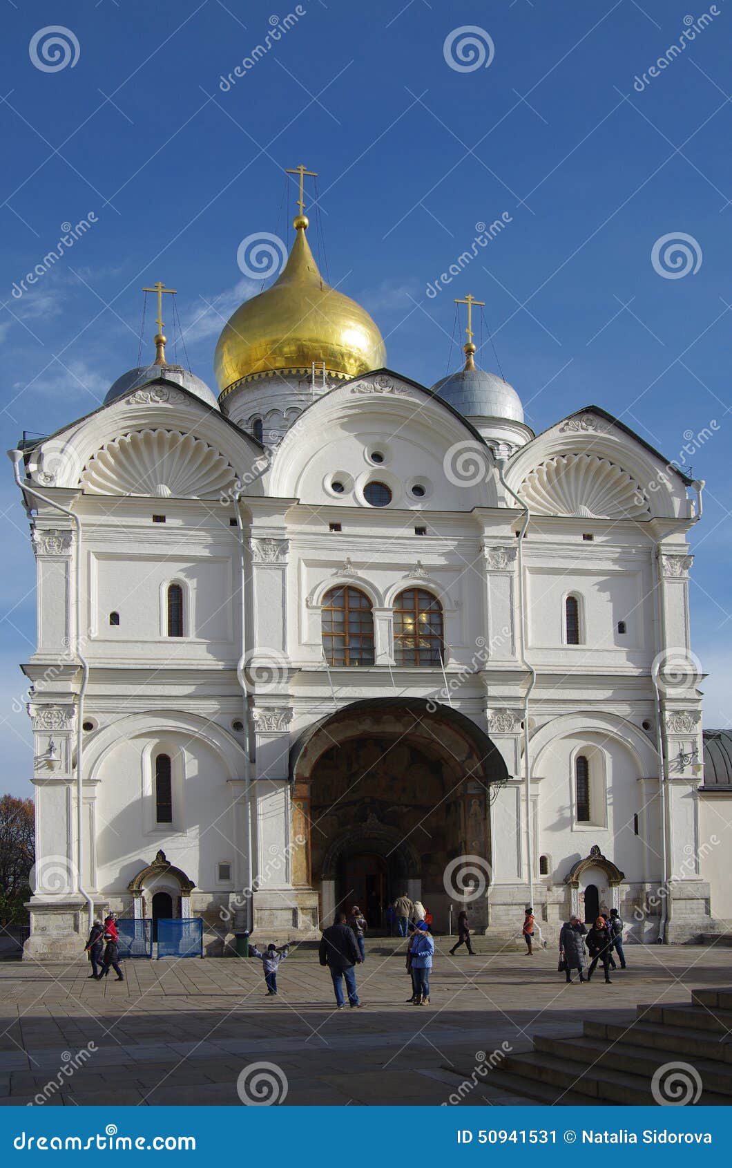 https://mdw-travel-data-us-east-1.s3.amazonaws.com/img/country/Russia/Museum-Reserve-Archangel-Cathedral/img_02.jpg