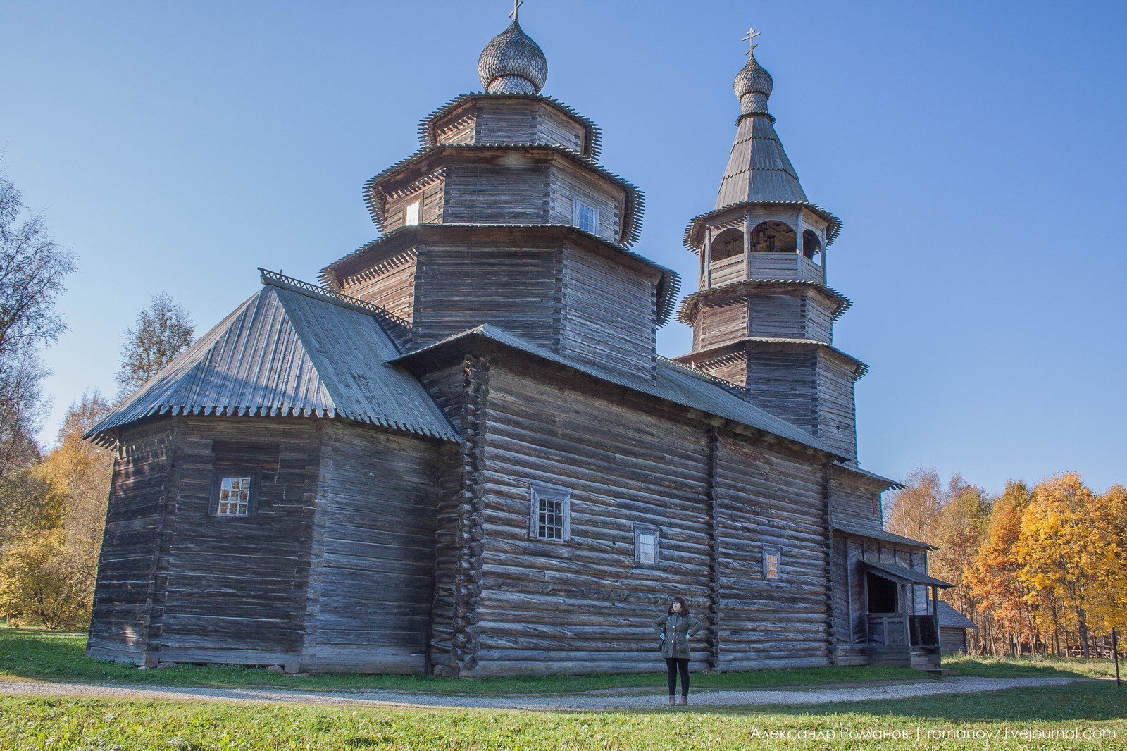 https://mdw-travel-data-us-east-1.s3.amazonaws.com/img/country/Russia/Museum-of-Wooden-Architecture/img_01.jpg