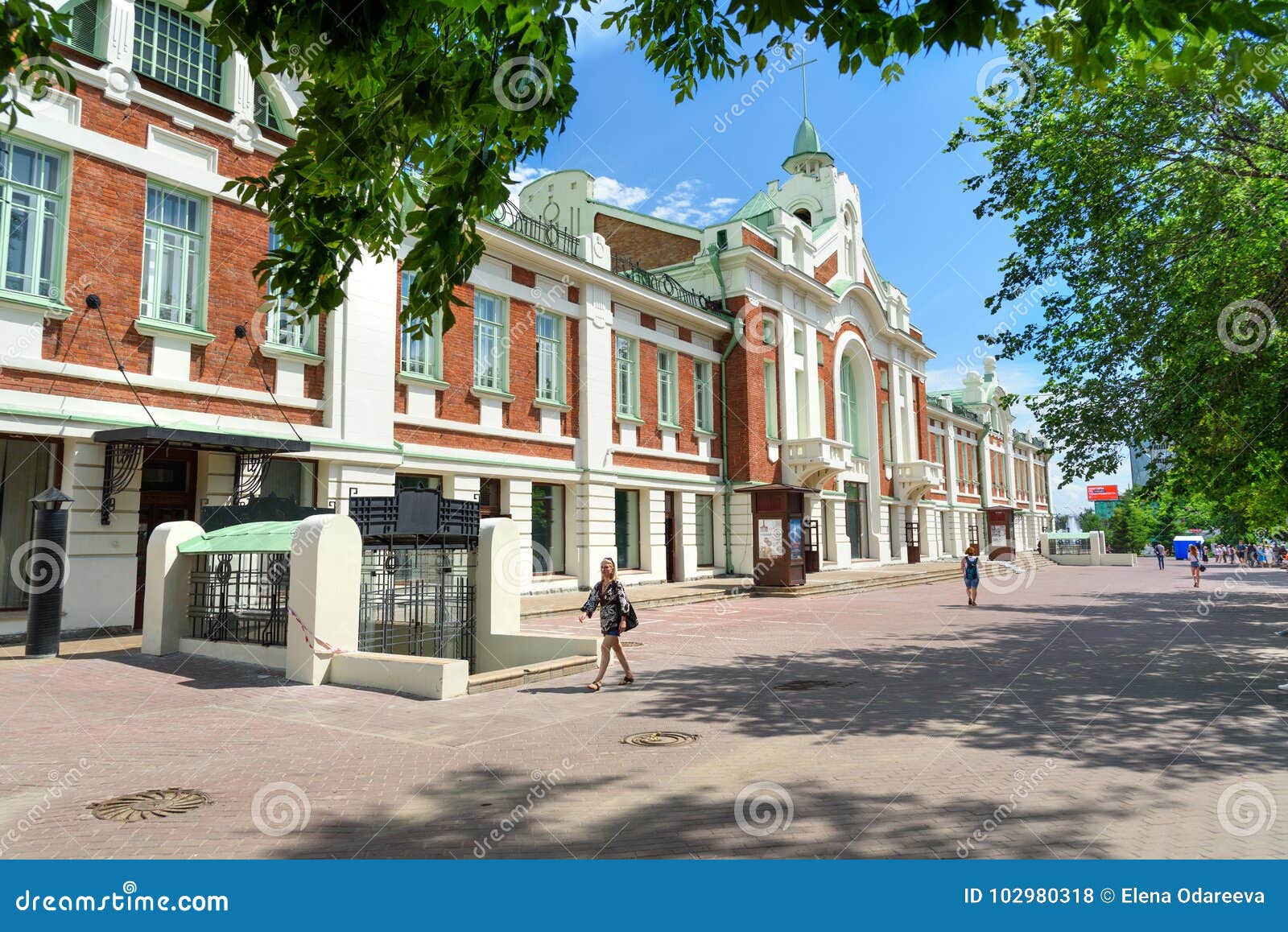https://mdw-travel-data-us-east-1.s3.amazonaws.com/img/country/Russia/Novosibirsk-State-Art-Museum/img_02.jpg