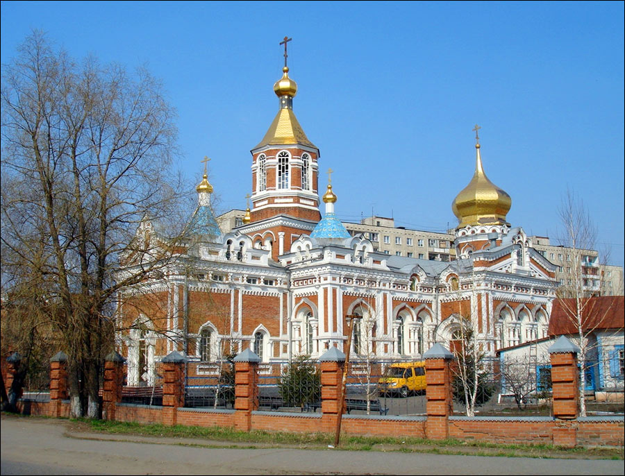 https://mdw-travel-data-us-east-1.s3.amazonaws.com/img/country/Russia/Omsk-Transfiguration-Cathedral/img_01.jpg