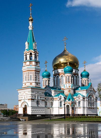 https://mdw-travel-data-us-east-1.s3.amazonaws.com/img/country/Russia/Omsk-Transfiguration-Cathedral/img_02.jpg