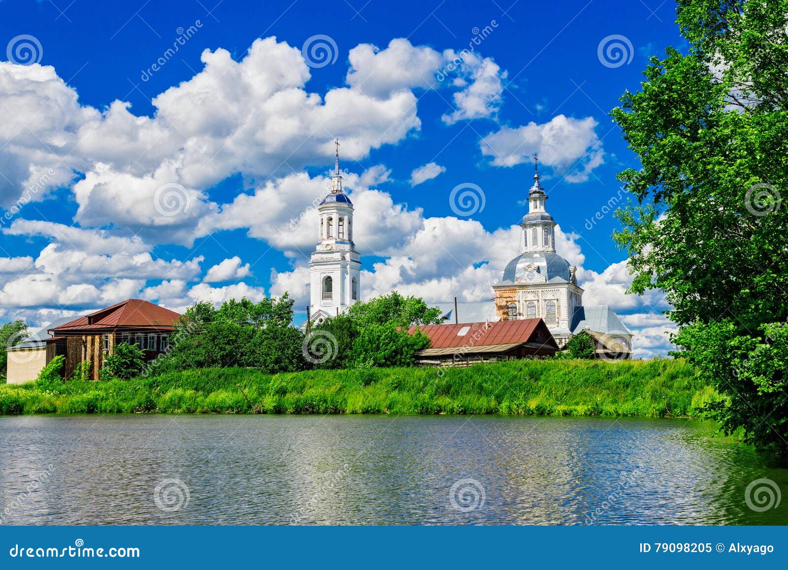https://mdw-travel-data-us-east-1.s3.amazonaws.com/img/country/Russia/Petrovskoye/img_01.jpg