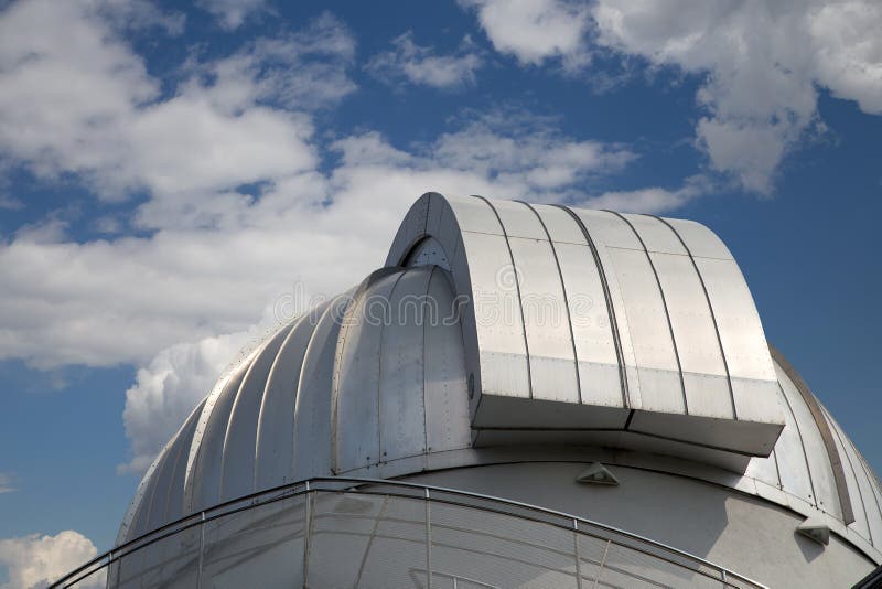 https://mdw-travel-data-us-east-1.s3.amazonaws.com/img/country/Russia/Planetarium/img_03.jpg