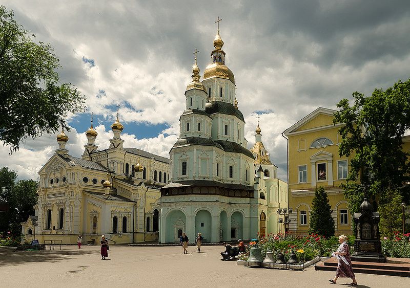 https://mdw-travel-data-us-east-1.s3.amazonaws.com/img/country/Russia/Pokrovsky-Monastery/img_03.jpg