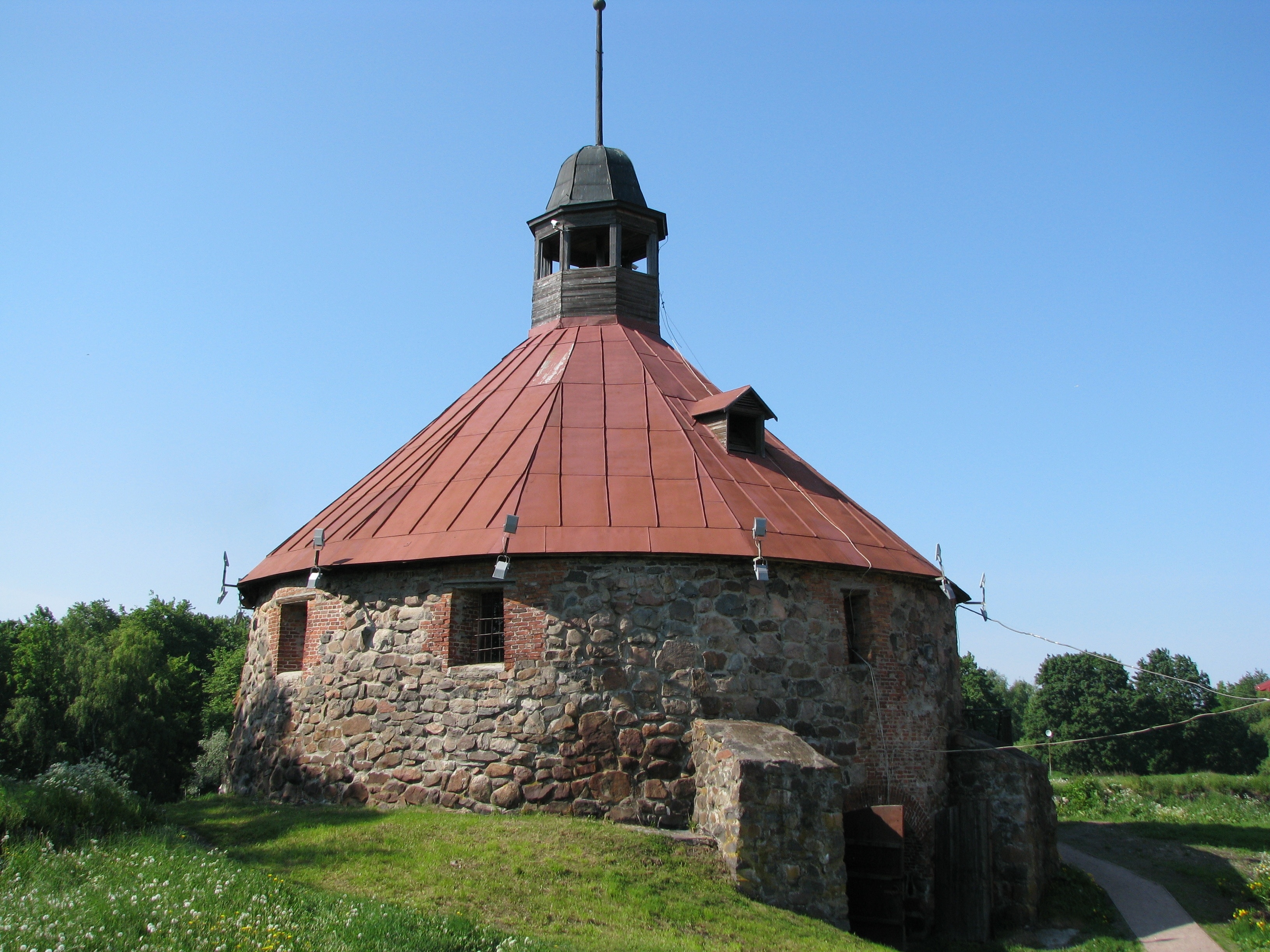 https://mdw-travel-data-us-east-1.s3.amazonaws.com/img/country/Russia/Priozersk-Fortress/img_02.jpg