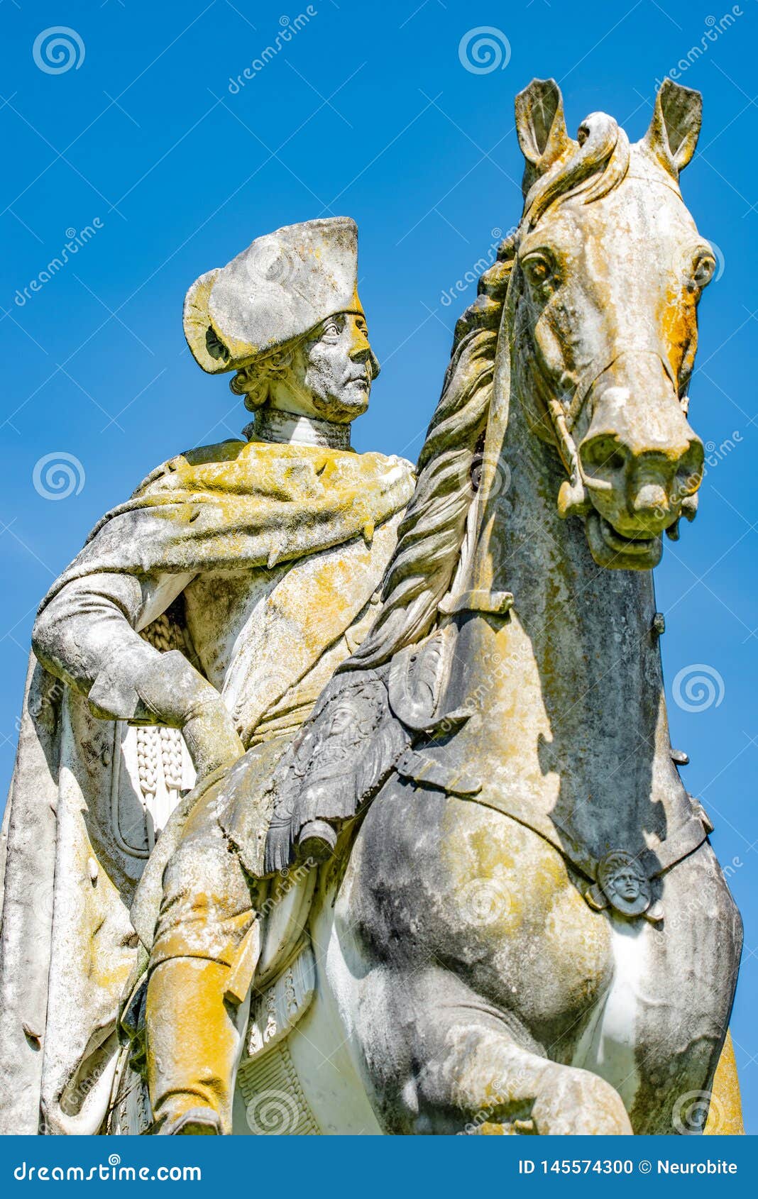 https://mdw-travel-data-us-east-1.s3.amazonaws.com/img/country/Russia/Prussian-King-Vineyard/img_02.jpg