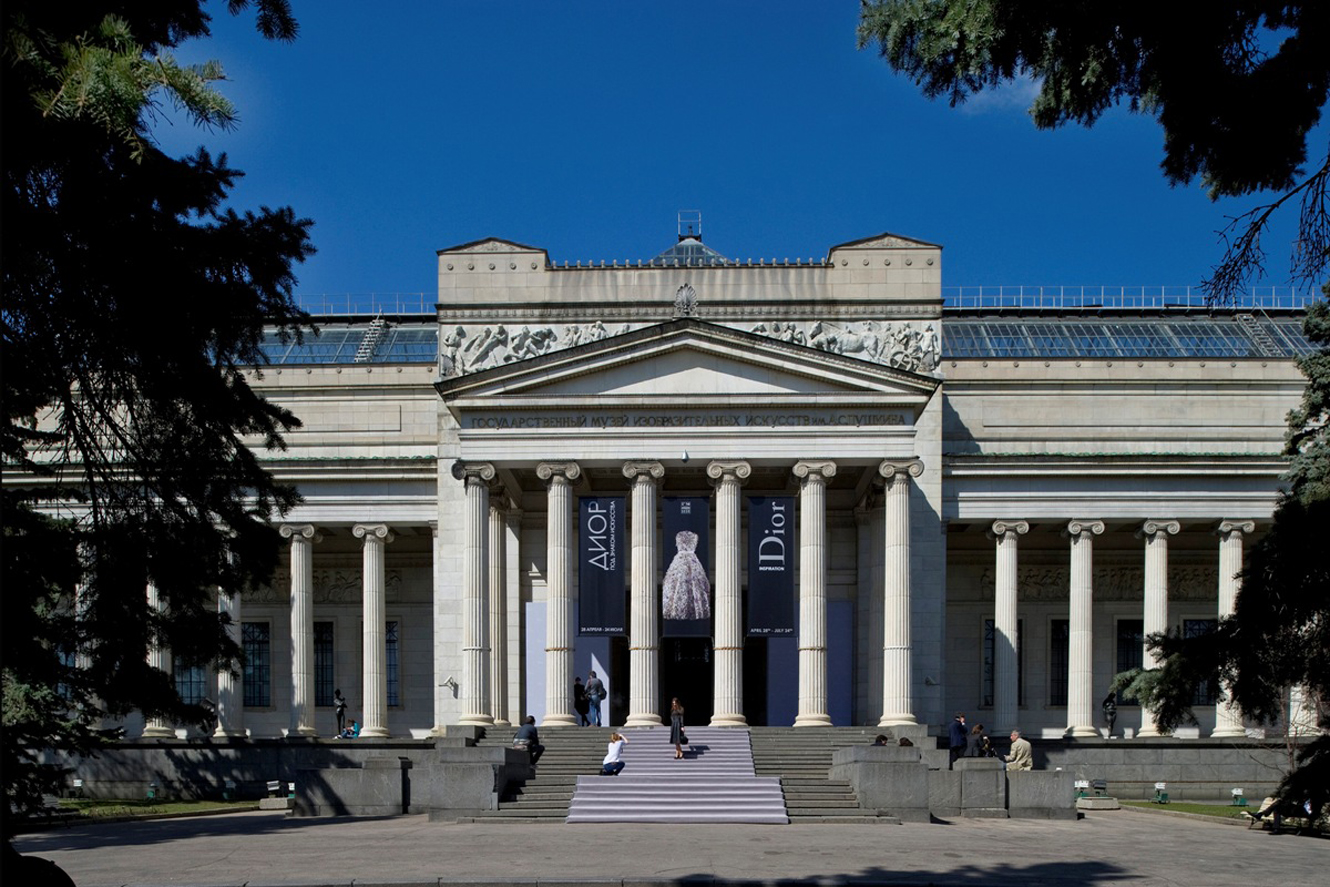 https://mdw-travel-data-us-east-1.s3.amazonaws.com/img/country/Russia/Pushkin-Museum/img_01.jpg