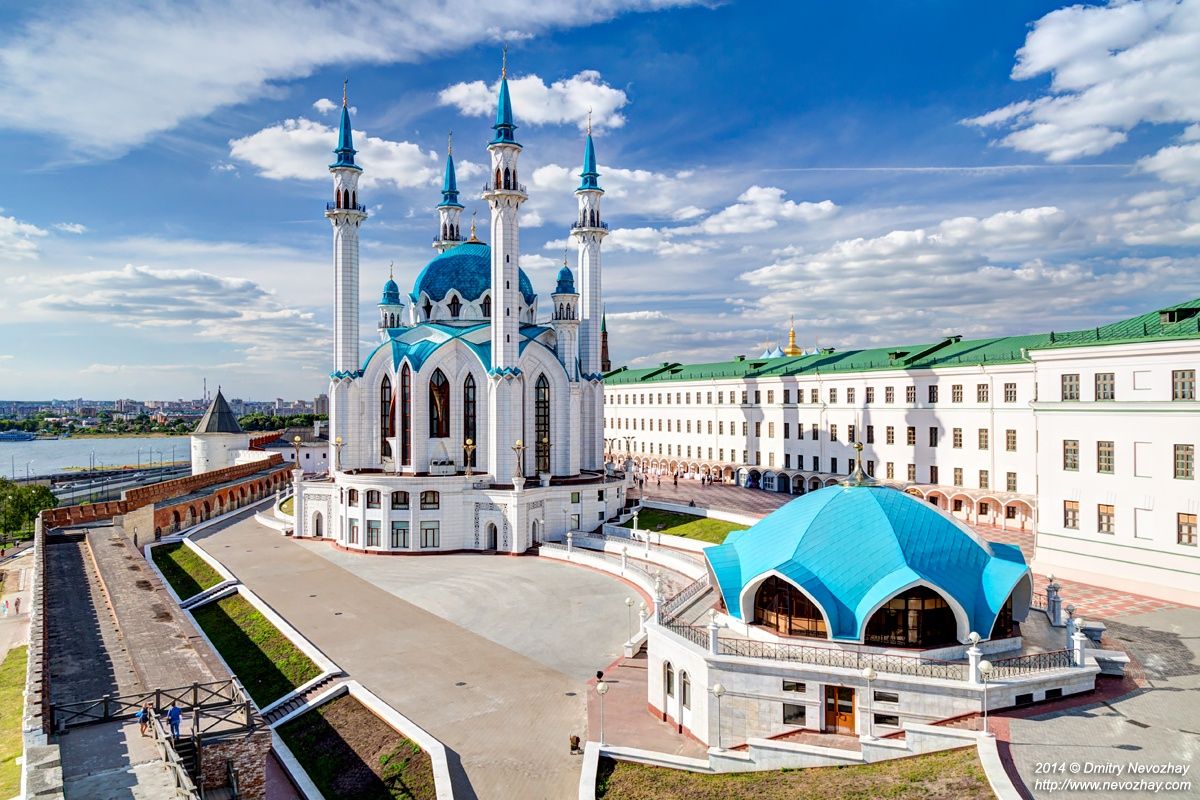 https://mdw-travel-data-us-east-1.s3.amazonaws.com/img/country/Russia/Qol-Sharif-Mosque/img_02.jpg