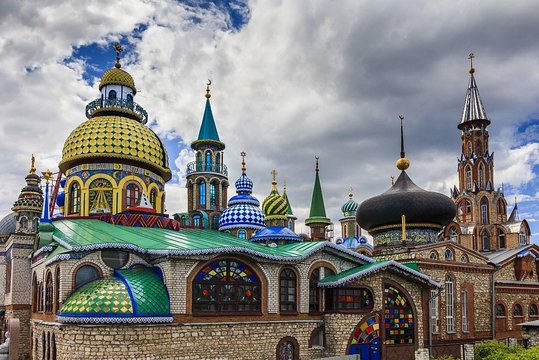 https://mdw-travel-data-us-east-1.s3.amazonaws.com/img/country/Russia/Raifa-Monastery/img_01.jpg