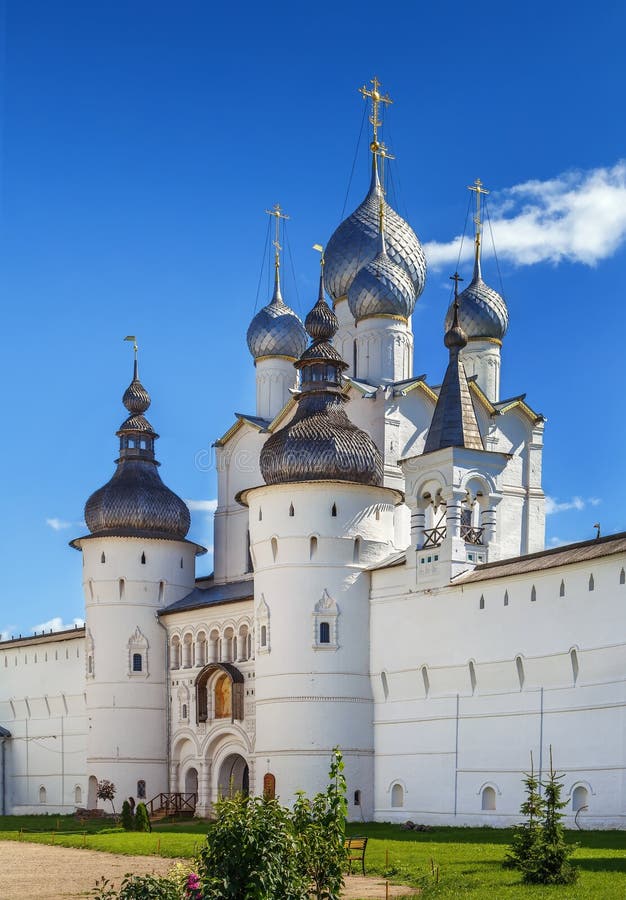 https://mdw-travel-data-us-east-1.s3.amazonaws.com/img/country/Russia/Rostov-Kremlin/img_01.jpg