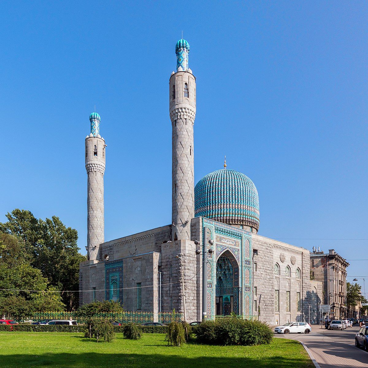 https://mdw-travel-data-us-east-1.s3.amazonaws.com/img/country/Russia/Saint-Petersburg-Mosque/img_00.jpg