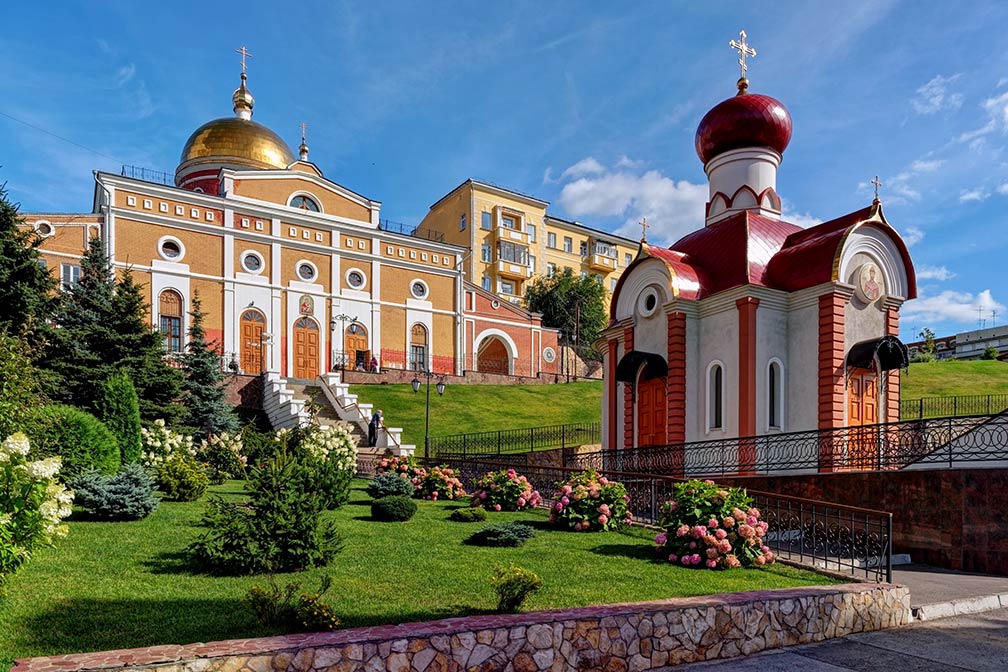 https://mdw-travel-data-us-east-1.s3.amazonaws.com/img/country/Russia/Samara-Embankment/img_00.jpg