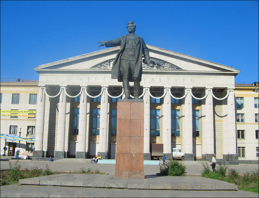https://mdw-travel-data-us-east-1.s3.amazonaws.com/img/country/Russia/Samara-History-Museum/img_01.jpg