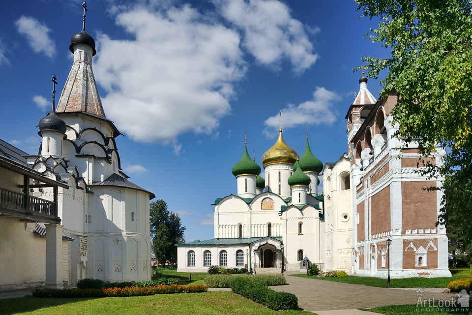 https://mdw-travel-data-us-east-1.s3.amazonaws.com/img/country/Russia/Saviors-Monastery-of-St-Euthymius/img_00.jpg