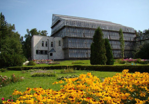 https://mdw-travel-data-us-east-1.s3.amazonaws.com/img/country/Russia/Siberian-Federal-University-Botanical-Garden/img_02.jpg
