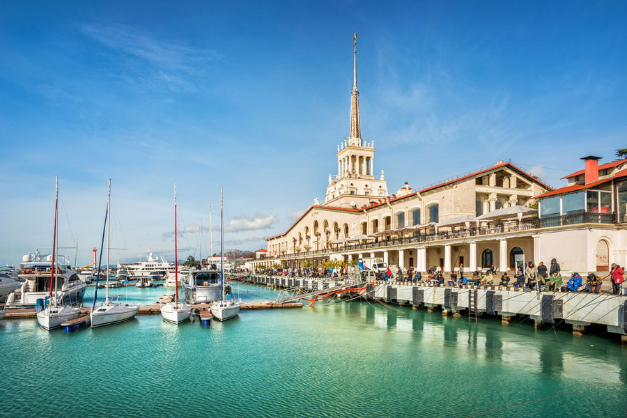 https://mdw-travel-data-us-east-1.s3.amazonaws.com/img/country/Russia/Sochi-Lighthouse/img_02.jpg
