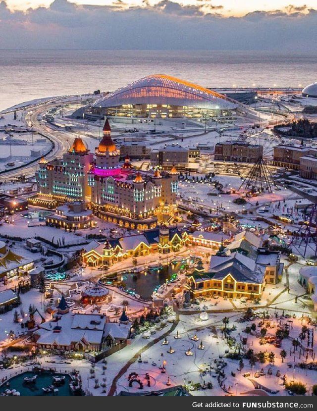 https://mdw-travel-data-us-east-1.s3.amazonaws.com/img/country/Russia/Sochi-Lighthouse/img_03.jpg