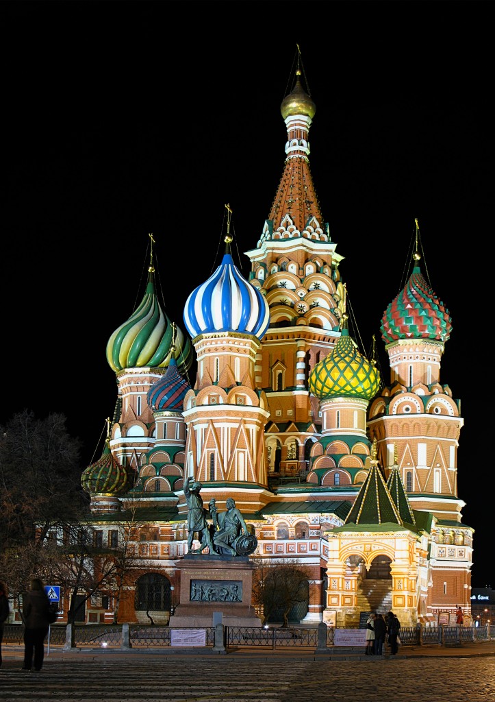 https://mdw-travel-data-us-east-1.s3.amazonaws.com/img/country/Russia/Spaso-Preobrazhenka-Church/img_03.jpg