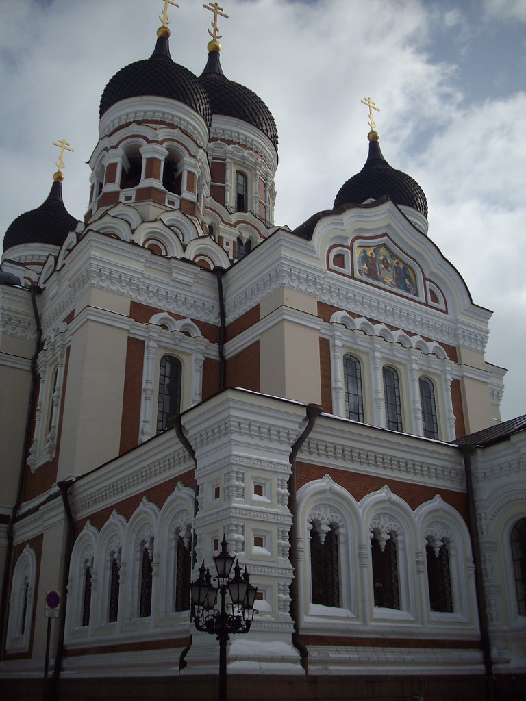 https://mdw-travel-data-us-east-1.s3.amazonaws.com/img/country/Russia/St-Alexander-Nevsky-Chapel/img_01.jpg