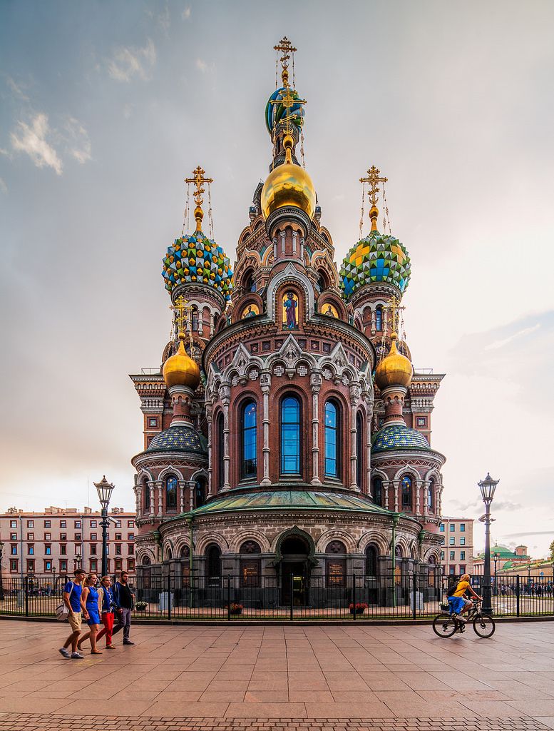 https://mdw-travel-data-us-east-1.s3.amazonaws.com/img/country/Russia/St-John-Chrysostom-Cathedral/img_01.jpg