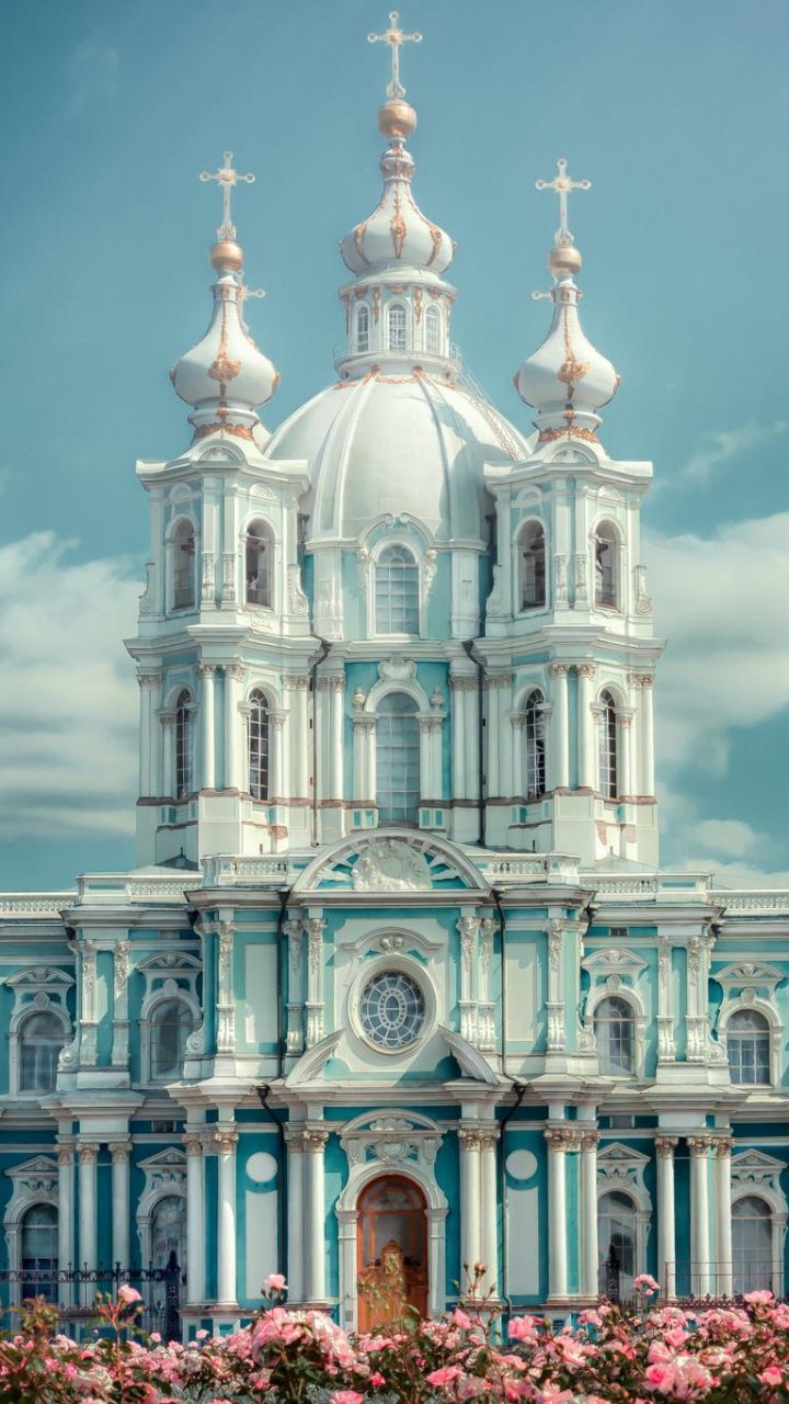 https://mdw-travel-data-us-east-1.s3.amazonaws.com/img/country/Russia/St-John-Chrysostom-Cathedral/img_03.jpg