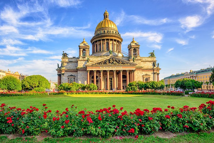 https://mdw-travel-data-us-east-1.s3.amazonaws.com/img/country/Russia/St-Marys-Church/img_02.jpg