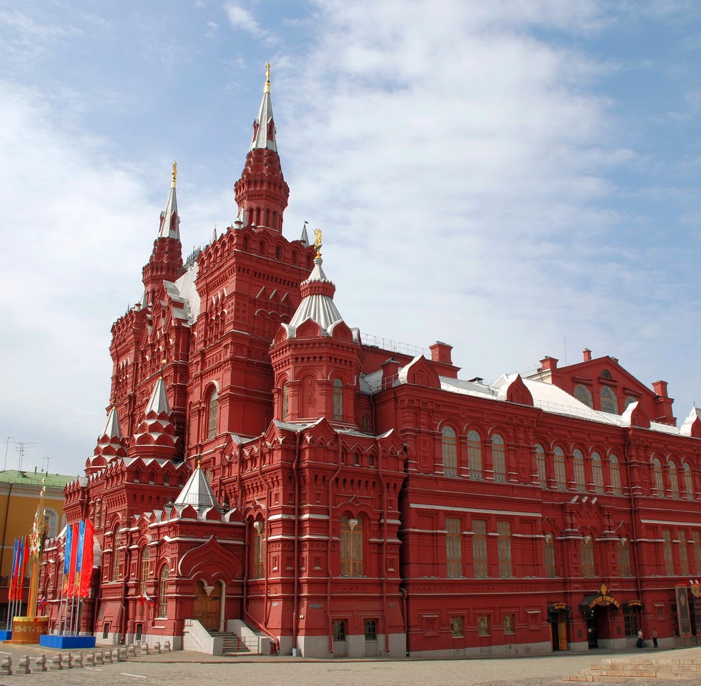 https://mdw-travel-data-us-east-1.s3.amazonaws.com/img/country/Russia/State-Russian-Museum/img_02.jpg